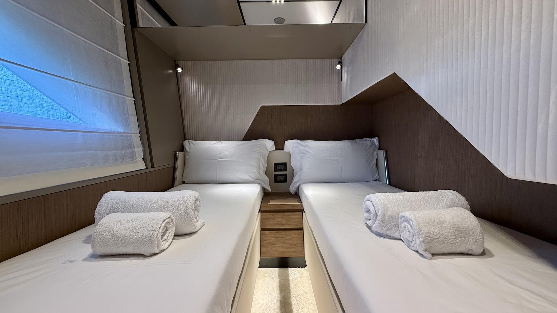 2024 FERRETTI YACHTS 720 